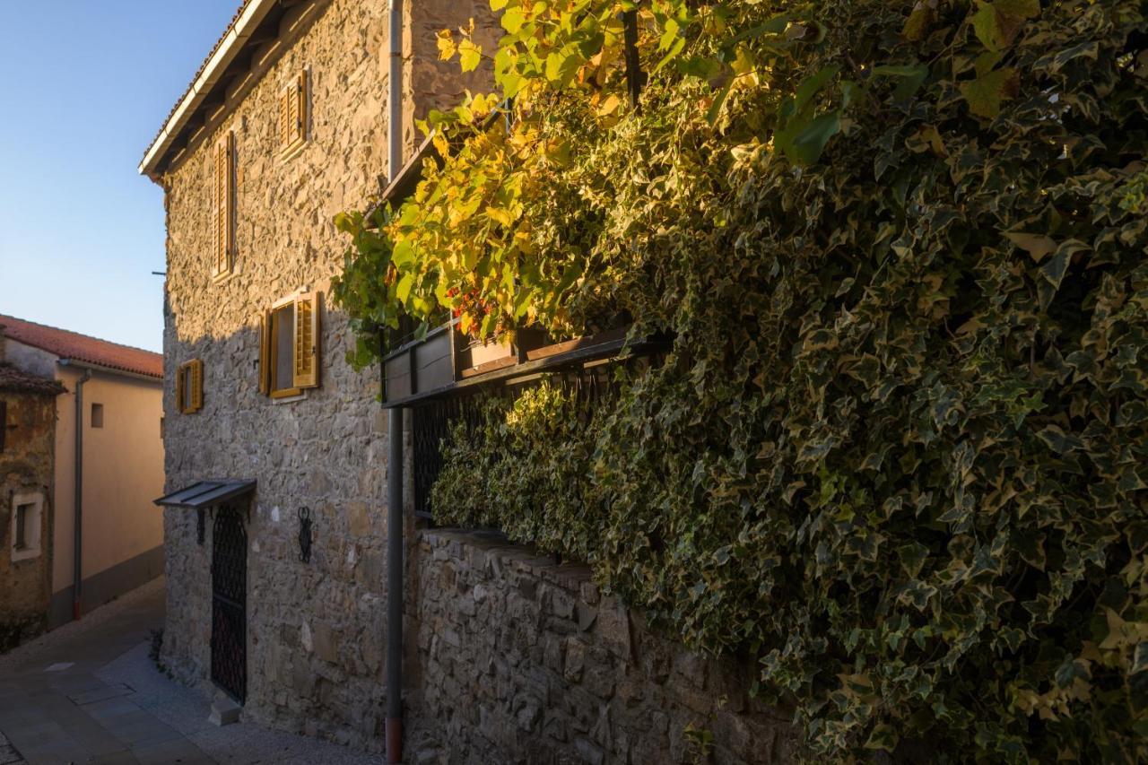 Apartment Villa Irena Great For A Family Holiday With Free Parking And Ev Station Ajdovščina 外观 照片