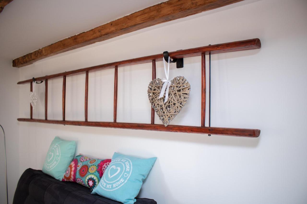 Apartment Villa Irena Great For A Family Holiday With Free Parking And Ev Station Ajdovščina 外观 照片